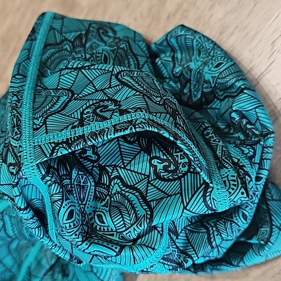 Constantly Varied Gear Junk In The Truck Capris Size Small 4-8 - Picture 5 of 7